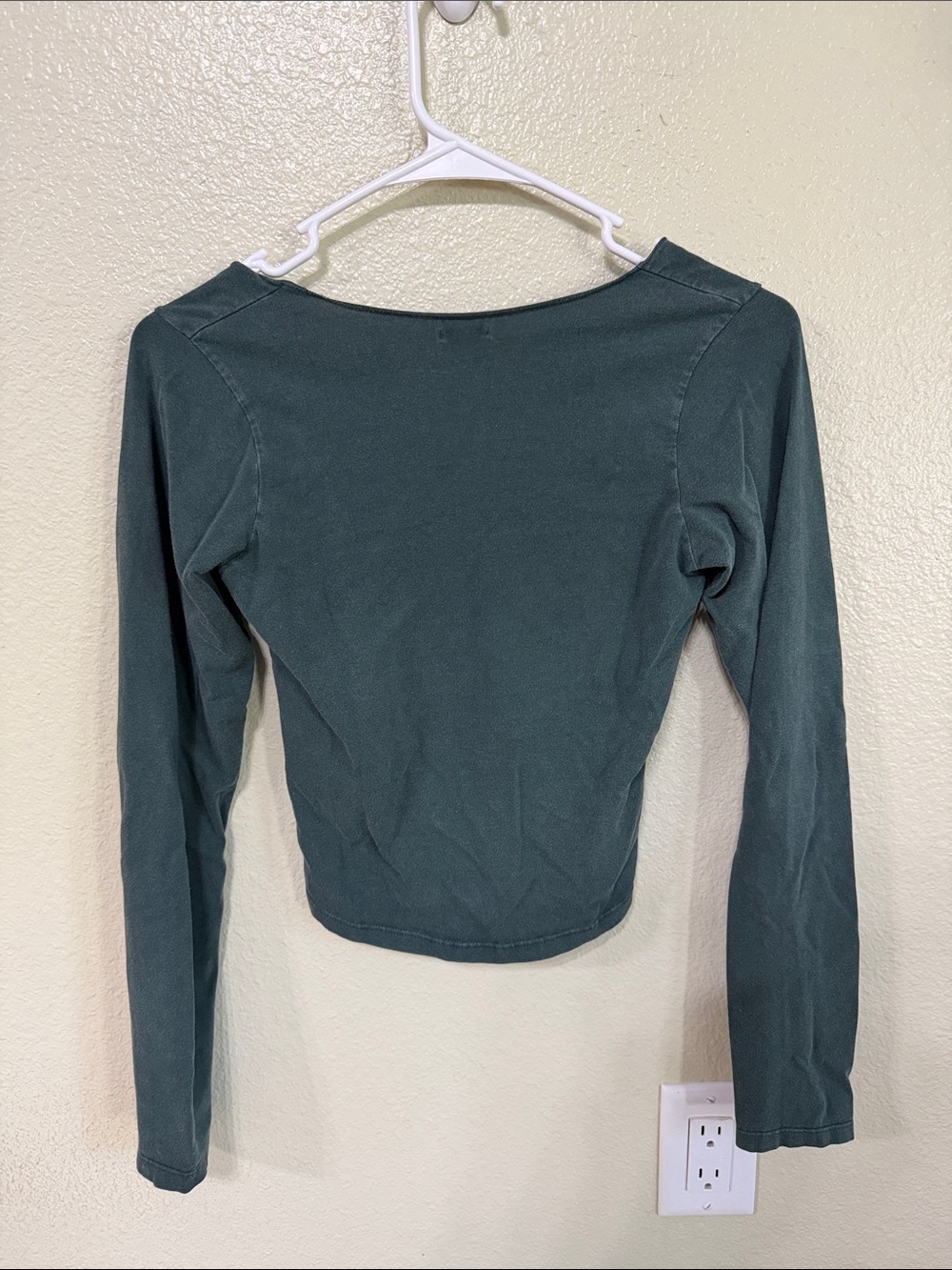 Forest Green V-Neck Long Sleeve Top - Picture 2 of 3